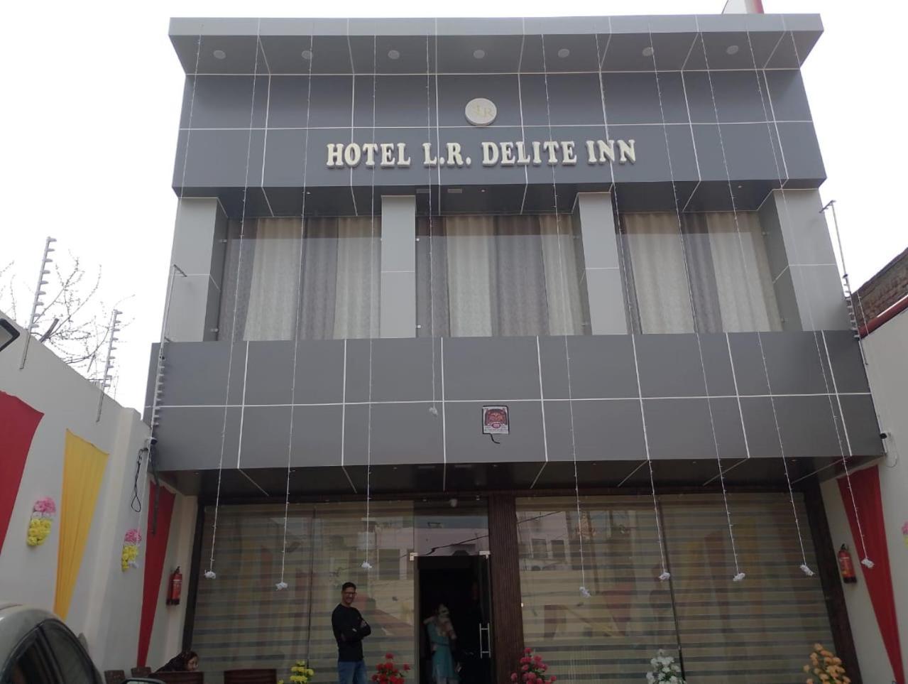 Hotel Lr Delite Inn Mathura Esterno foto